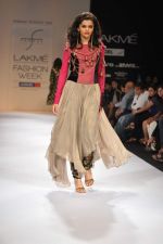 Model walk the ramp for payal Kapoor show at Lakme Fashion Week Day 3 on 5th Aug 2012 (32).JPG